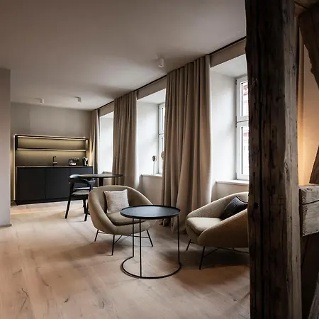 Hotel & Goldene Rose