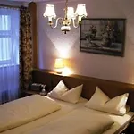 Design Boutique & Goldene Rose ホテル 5*