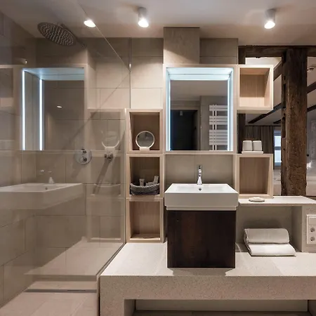 מלון Design Boutique & Goldene Rose - Adults Only 5*